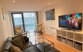 Secc&Hydro Beautiful 2Br Apartment With Free Parking